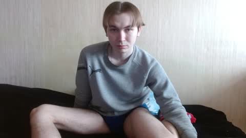 gary_snail33257 online show from February 2, 9:30 am