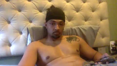 gilbone_gattsby online show from April 6, 10:21 pm