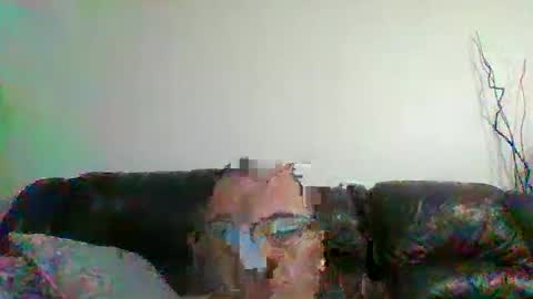 govergara24 online show from March 14, 11:34 pm