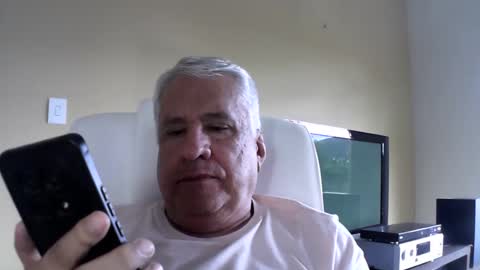 grisa01 online show from April 8, 6:38 pm