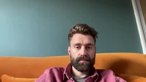 hairy_andhung69 online show from June 9, 6:42 pm