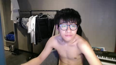 handsome_mannn online show from March 19, 6:33 pm