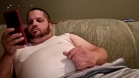 Handsomedaddy198923 online show from June 27, 7:33 am