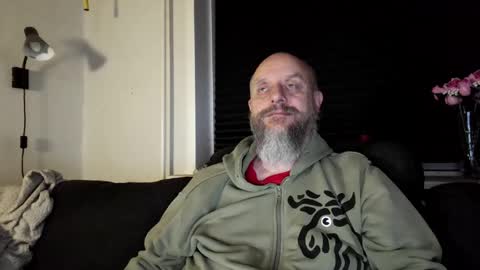 MrLazy online show from May 21, 8:24 pm