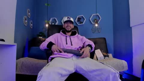 harold_999 online show from June 1, 12:00 am
