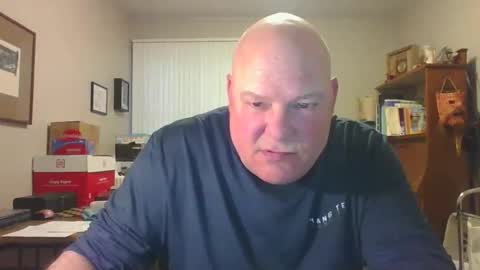 helloforfun111 online show from May 12, 10:13 am