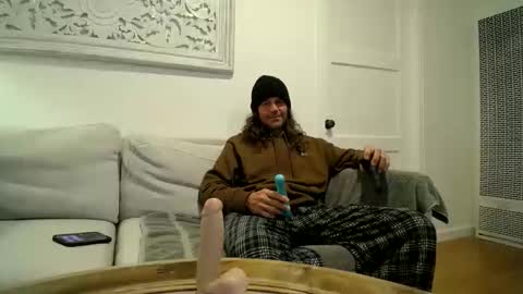 Hippie Jijm online show from April 2, 6:16 pm