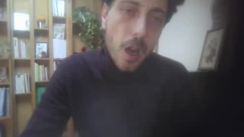 hitmenoww online show from April 2, 7:27 am