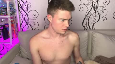 holy_eggs_00 online show from March 30, 7:15 pm