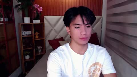 cum boy james online show from April 25, 12:52 pm