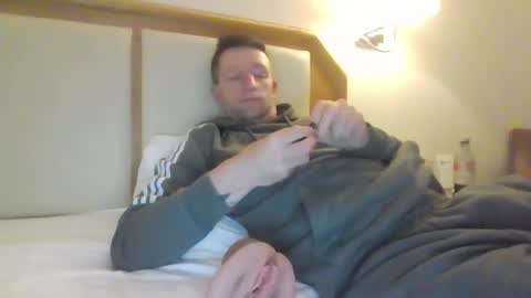 horny_jay86 online show from May 17, 6:26 pm