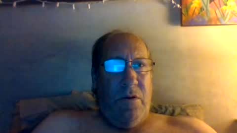 hornyrich6969 online show from June 12, 4:33 am