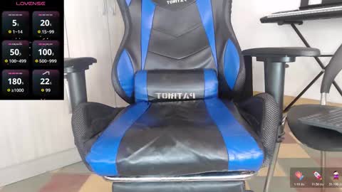 horse_man2 online show from March 5, 12:23 pm