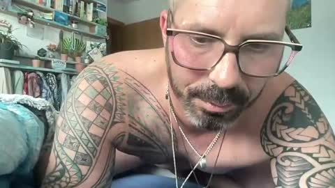 letmedoo2 online show from July 18, 3:06 pm