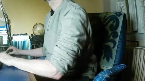 hotleopold online show from June 6, 9:43 pm