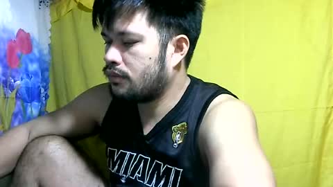 HottestPinoy32 online show from June 28, 7:20 pm