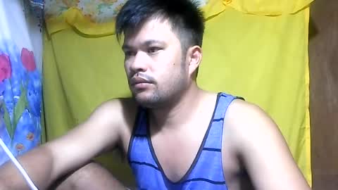 HottestPinoy32 online show from July 30, 12:04 pm