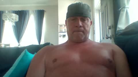 hotyummycock69 online show from April 17, 1:25 pm