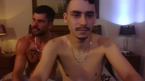 hungcaique online show from June 3, 1:18 am
