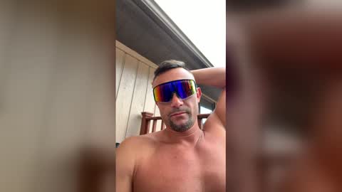 hunglikeray2286 online show from May 31, 9:49 pm