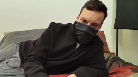 i o ro online show from February 24, 4:02 am