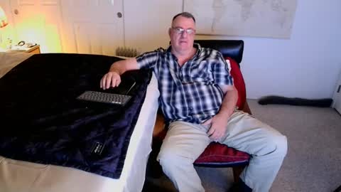 Christopher online show from October 2, 4:11 pm