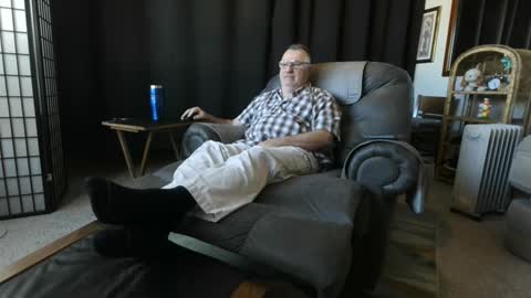 Christopher online show from October 7, 5:28 pm