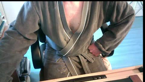 icumalot4you online show from April 6, 7:31 am