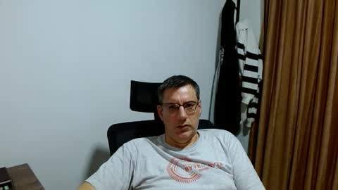 idjones78 online show from May 12, 3:37 am