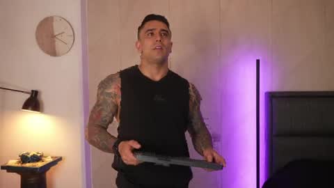 Igor scott online show from April 16, 2:22 am