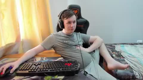 iliaskris online show from June 28, 12:33 pm
