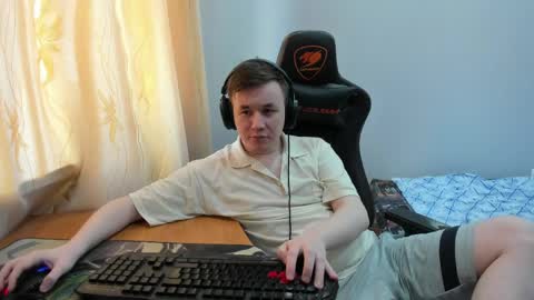 iliaskris online show from May 7, 6:13 am