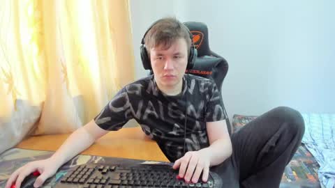 iliaskris online show from May 24, 2:23 pm