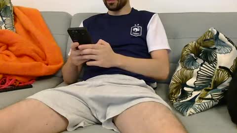 introvertgamer online show from July 4, 9:18 pm