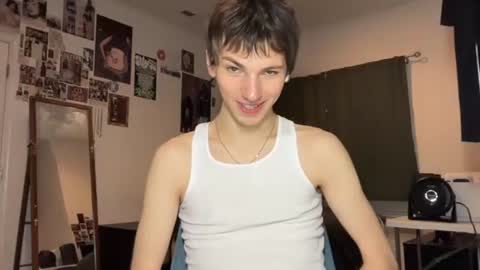 Rowan online show from December 2, 2:36 am