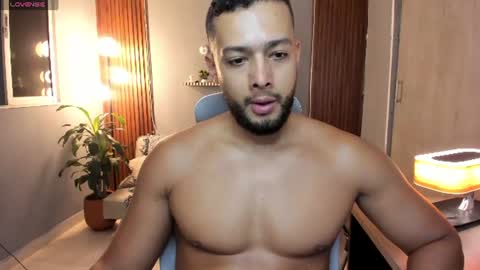 Calix  Independient model Insta and twt Calixsnake online show from July 6, 11:27 pm
