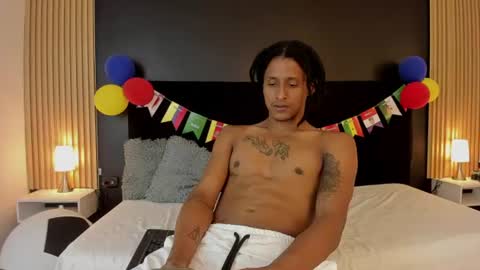 jaacksn online show from July 10, 5:00 am