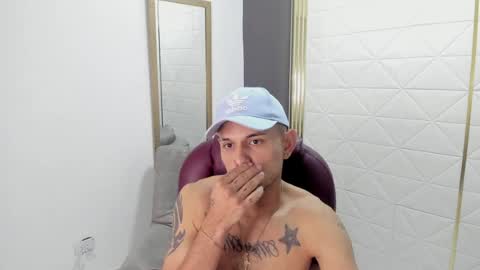 jacob_stonne online show from July 25, 10:23 am