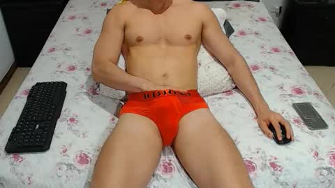 jahshot4 online show from May 9, 5:19 am