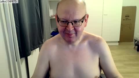 Jake2309 online show from March 18, 7:39 pm