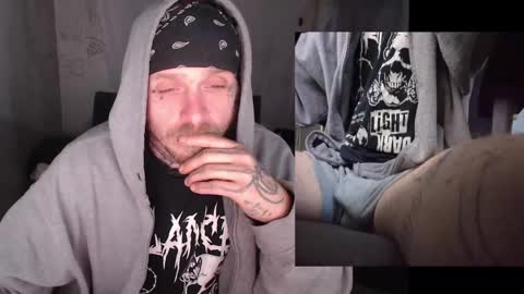 showingitoff online show from April 19, 7:08 am