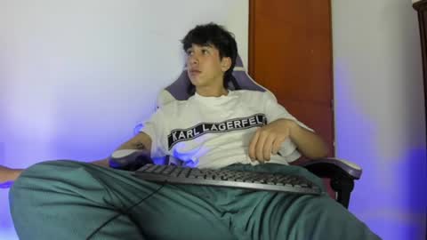 jake online show from March 27, 8:26 am