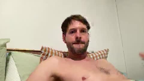 james234432 online show from May 15, 7:05 am