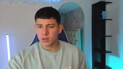 james_cr online show from June 12, 12:14 pm