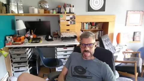 jareth_returns online show from June 12, 8:17 pm