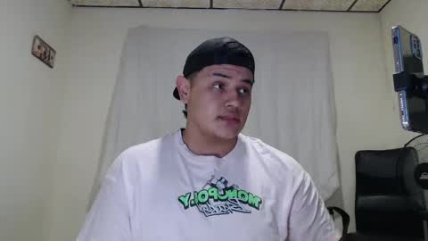 jason_boy_ online show from April 19, 4:56 am