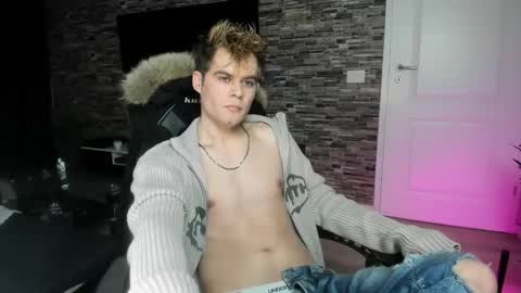 JasoN online show from March 22, 6:13 pm