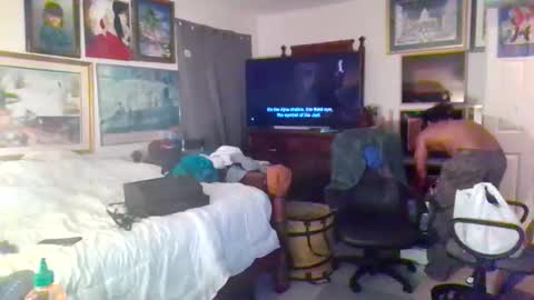 jj online show from February 7, 3:46 am