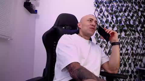 JKing  online show from March 16, 4:00 pm