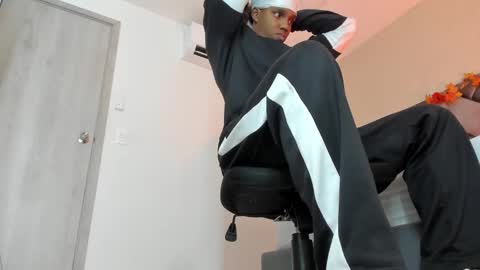 jax black online show from October 8, 11:58 am